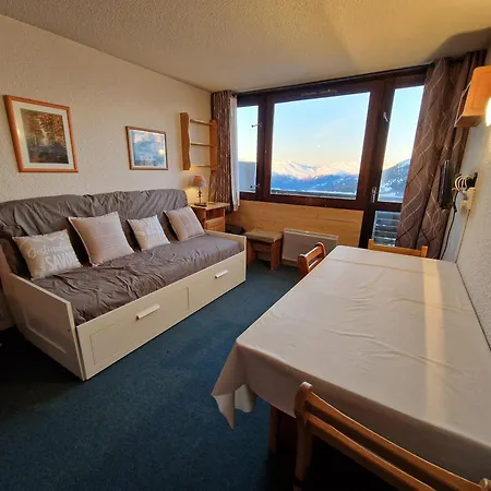 Fonctionnel Au Pied Des Pistes, Balcon Vue Sur Mont-blanc, Pour 3/4 Personnes Apartment *