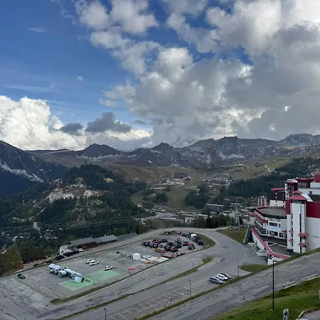 Fonctionnel Au Pied Des Pistes, Balcon Vue Sur Mont-blanc, Pour 3/4 Personnes Apartment